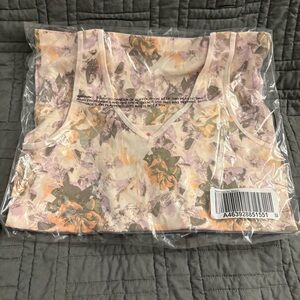 Breezies Women’s Top Seamless Reversible Cami Set of 2 Bloom / Lilac Medium New